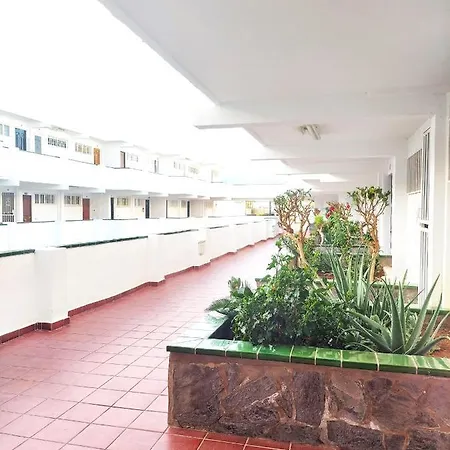 Blu Apartment, Wifi Free Pool View Prázdninový dům *