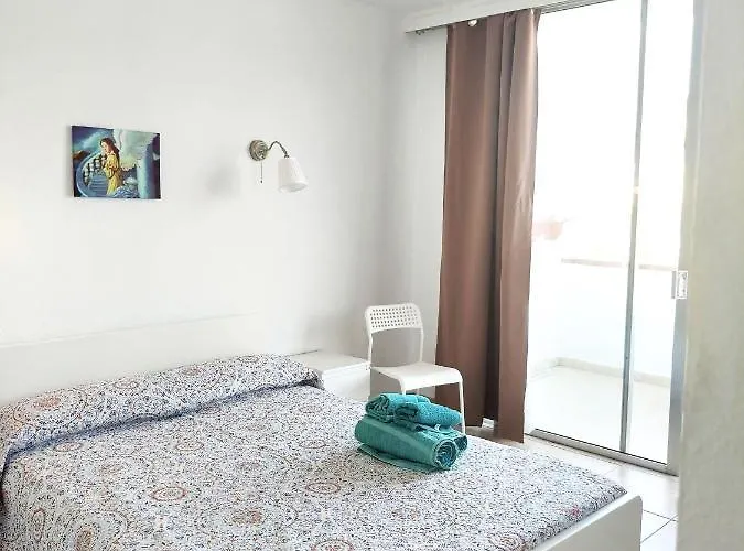 Blu Apartment, Wifi Free Pool View 別荘 *