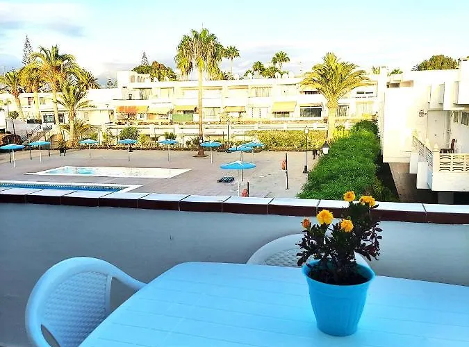 Blu Apartment, Wifi Free Pool View